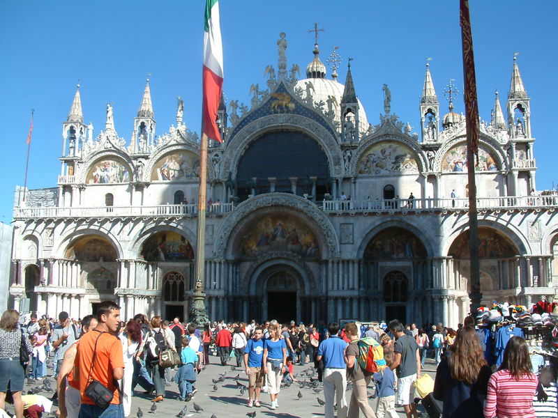 Hình ảnh Nhà thờ mùa lễ - Nhà thờ San Marco