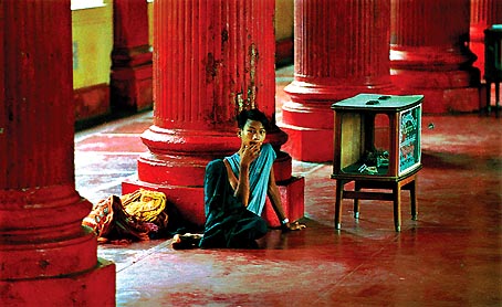 Hình ảnh Bên trong chùa - Chùa Shwedagon