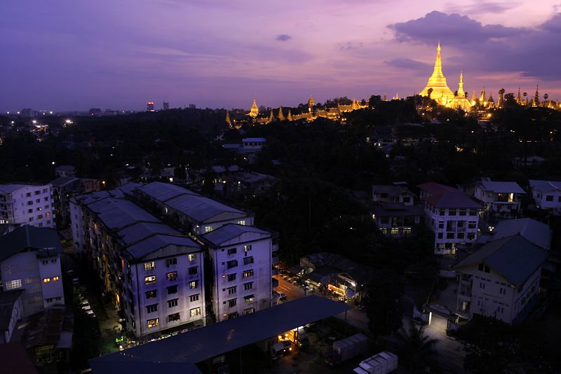 Hình ảnh Chùa shwedagon nhìn từ thành phố - Chùa Shwedagon