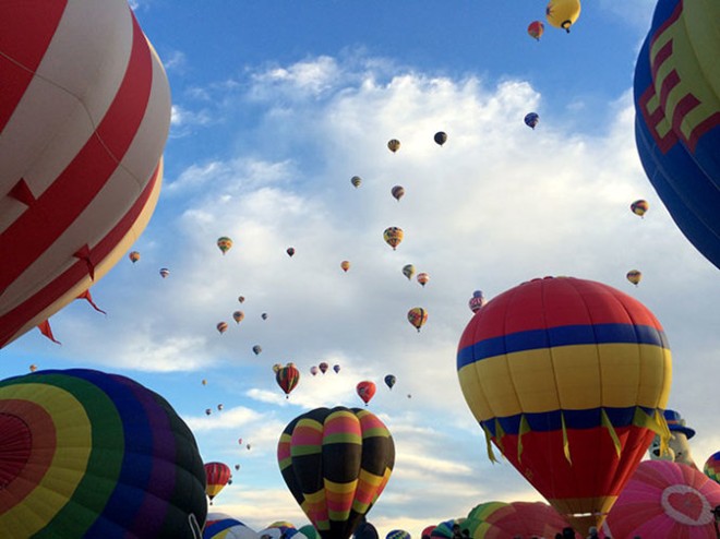 Hình bài viết Lễ hội khinh khí cầu quốc tế Balloon Fiesta 2015