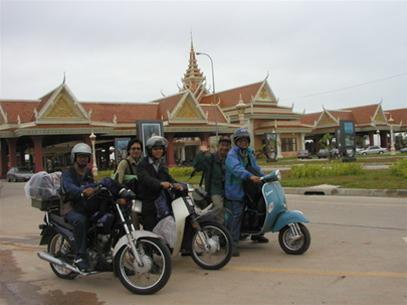 Hình bài viết Phóng sự ảnh: Chinh phục Campuchia bằng xe gắn máy