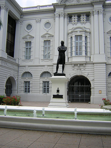 Hình ảnh Raffles statue By  Kelly & Joice.jpg - Tượng Raffles