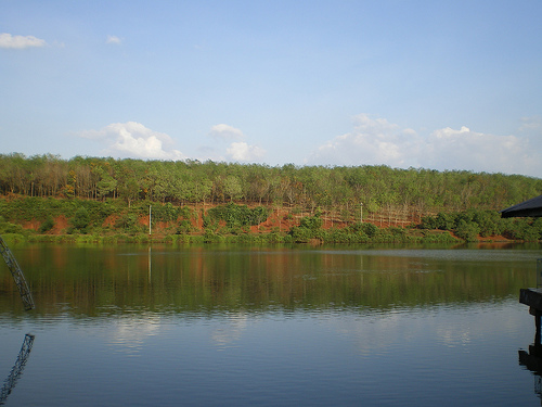 Hình ảnh Hồ suối Lam - Khu du lịch Suối Lam