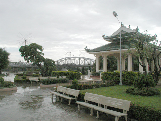 Hình ảnh Đền thờ Nguyễn Hữu Cảnh - Đền thờ Nguyễn Hữu Cảnh