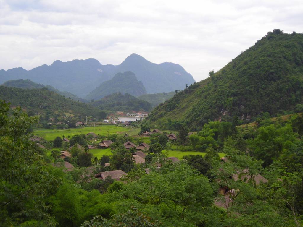 Hình ảnh Những mái nhà của người Tày - Hà Giang