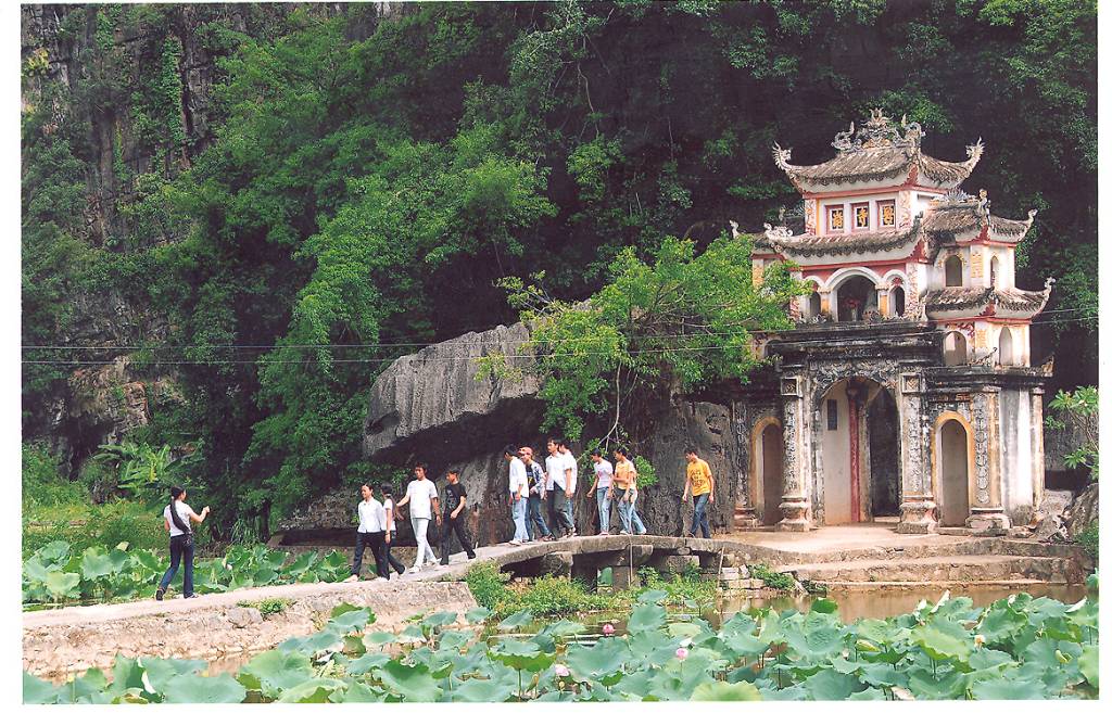 Hình ảnh duong vao Bich Dong(the Minh) - Việt Nam