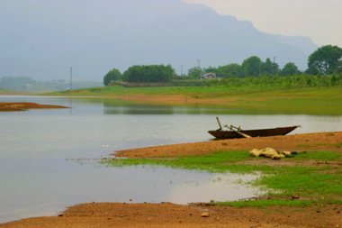 Hình ảnh Anh 2 - Hồ Suối Hai