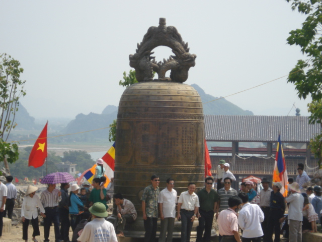 Hình ảnh Chuong chua Bai Dinh - Ninh Bình