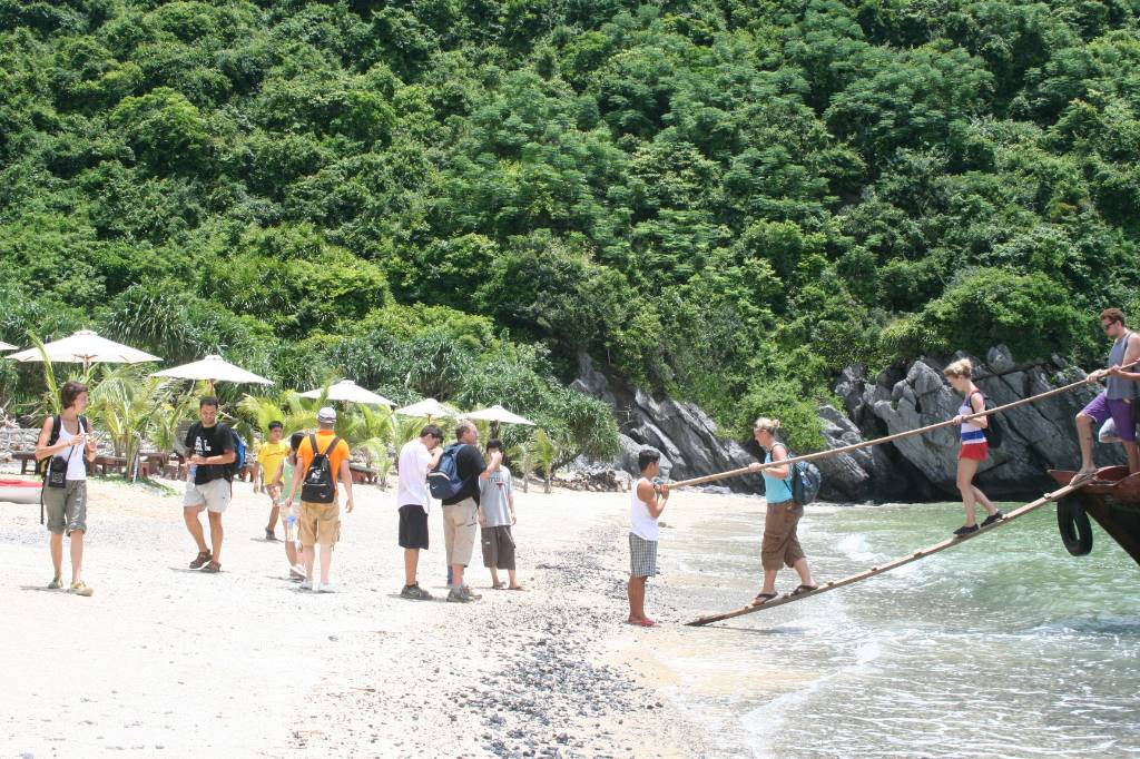 Hình ảnh 2.1.welcome to Monkey island resort - Đảo Cát Bà
