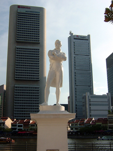 Hình ảnh Raffles statue By  janvandewint