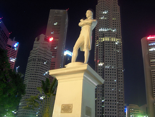 Hình ảnh Raffles statue By  trent_maynard