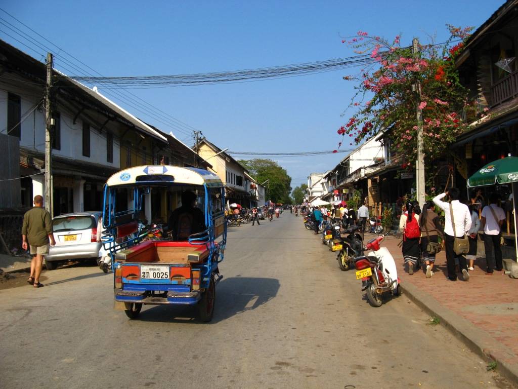 Hình ảnh Trên đường phố Luang Prabang - Luang Prabang