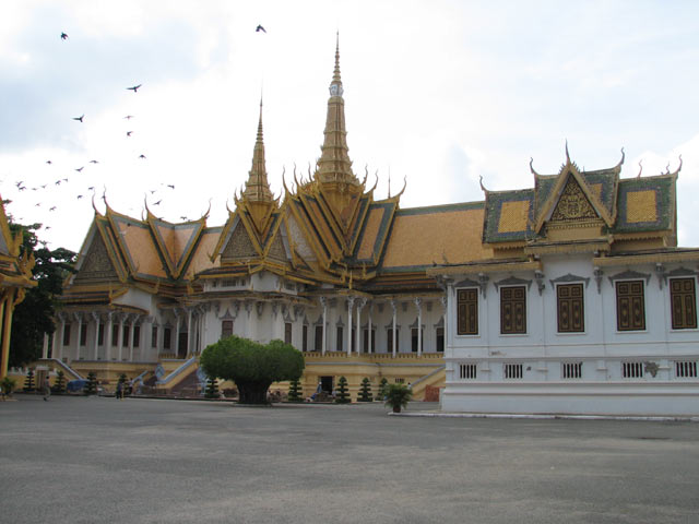 Hình ảnh Cung điện hòang gia 4 By Google.jpg - Cung điện Hoàng gia Campuchia