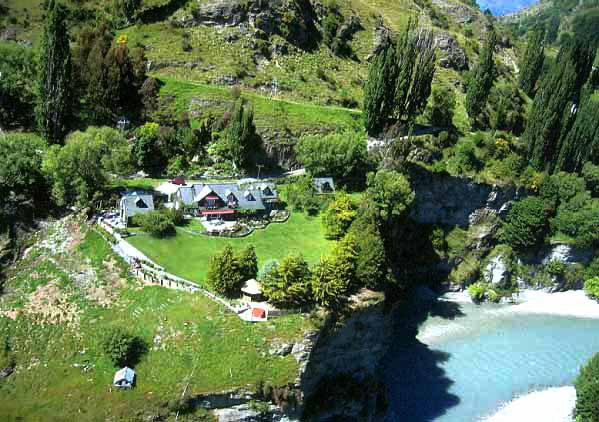 Hình ảnh Một biệt thự tại  Queenstown - QueensTown