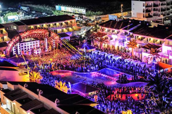 Hình bài viết Ibiza thành phố không ngủ