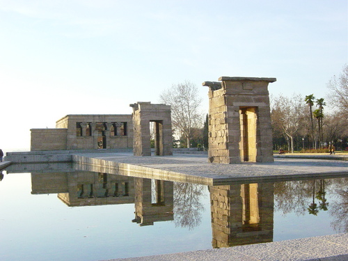 Hình ảnh Debod buổi sớm - Đền Debod