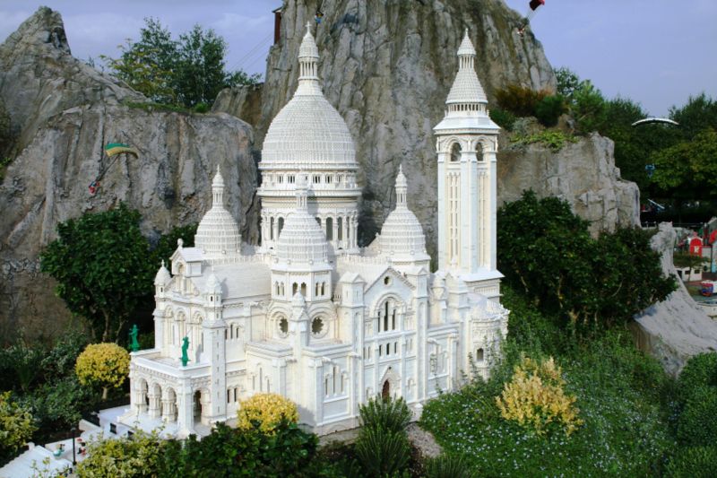 Hình ảnh Tượng trong khuôn viên - Nhà thờ Sacré Coeur