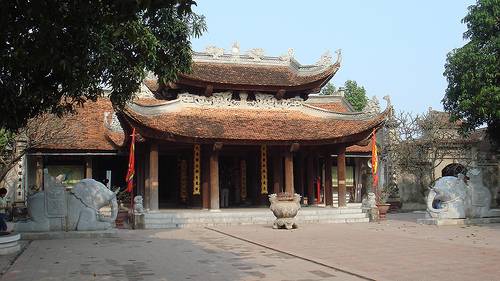 Hình ảnh Bên ngoài đền Đô - Đền Đô