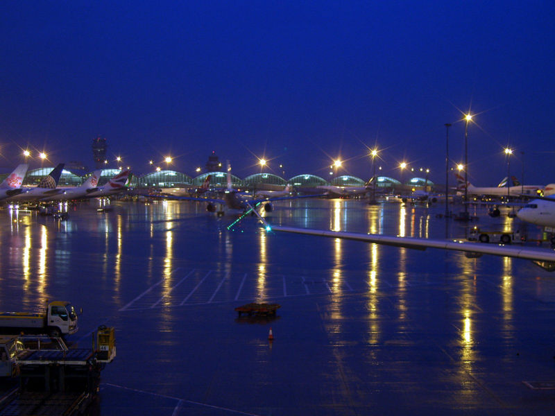 Hình ảnh Hong_Kong_International_Airport_night.jpg - Sân bay quốc tế Hồng Kông