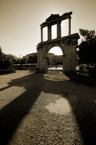Hình ảnh Cổng hadrian lúc hoàng hôn - Cổng Arch of Hadrian