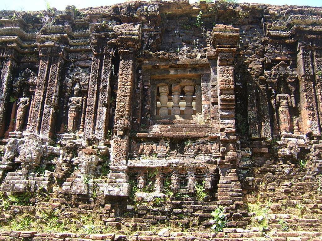 Hình ảnh 800px-Tower_outsideMy_Son) - Thánh địa Mỹ Sơn