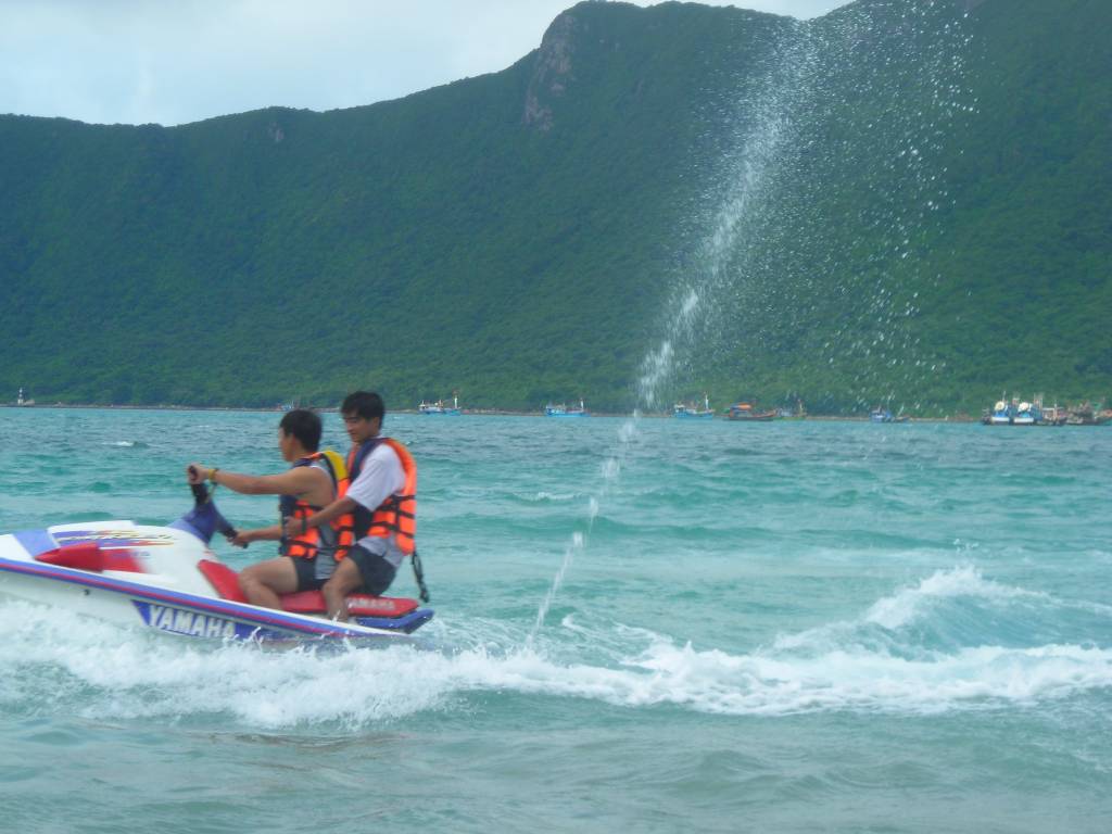 Hình ảnh moto nuoc Con Dao - Côn Đảo