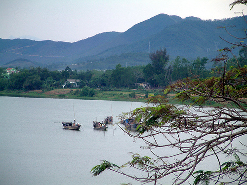 Hình ảnh song huong nui ngu.jpg - Núi Ngự Bình