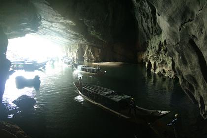 Hình ảnh Hang dong Bi Ki - Bãi Đá Nhảy