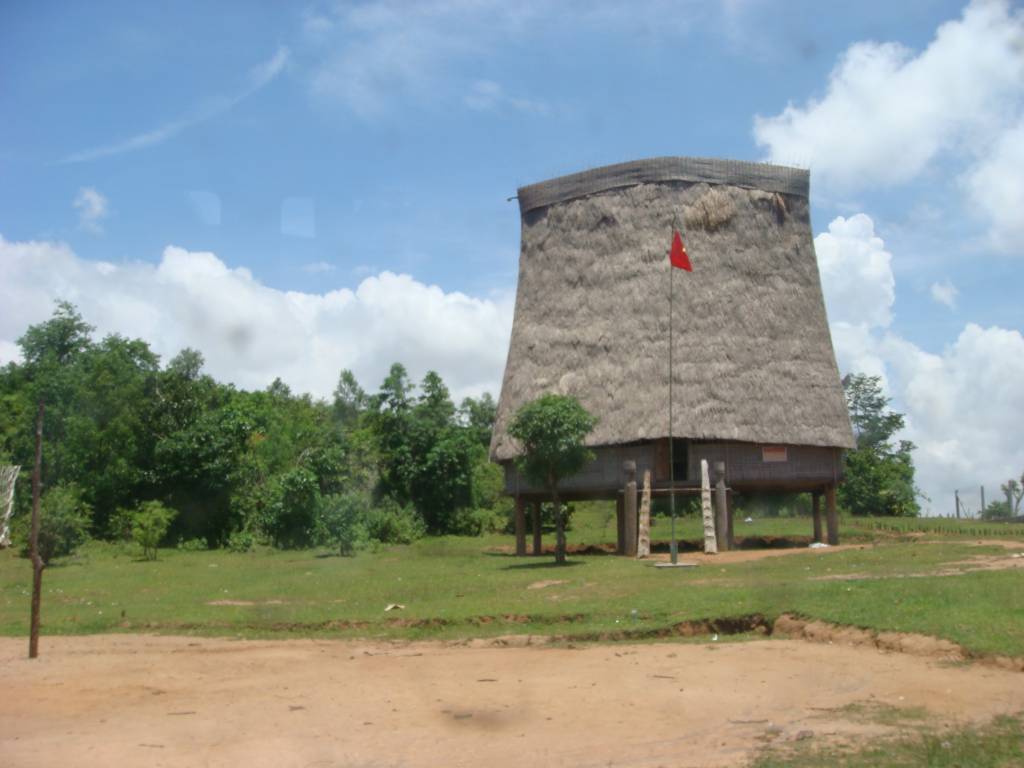 Hình ảnh Nha rong.JPG - Kon Tum