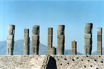 Hình ảnh Tula_Statue_01_H - Tula
