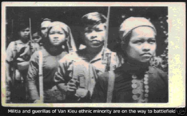 Hình ảnh Dan quan tu ve va du kich nguoi Van Kieu - Khu căn cứ quân sự Khe Sanh