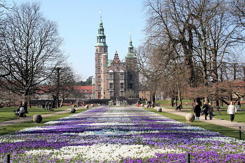 Hình bài viết Đan Mạch khuyến khích dân đi du lịch để 