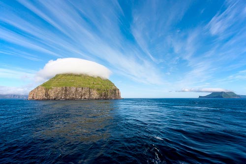 Hình bài viết Tuyệt đẹp hòn đảo “đội mây” Litla Dimun