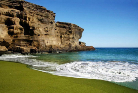 Hình bài viết Bãi cát xanh kỳ lạ ở  Hawaii