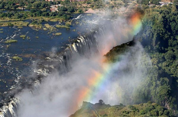 Hình bài viết Ngắm cầu vồng tuyệt đẹp ở Zimbabwe.