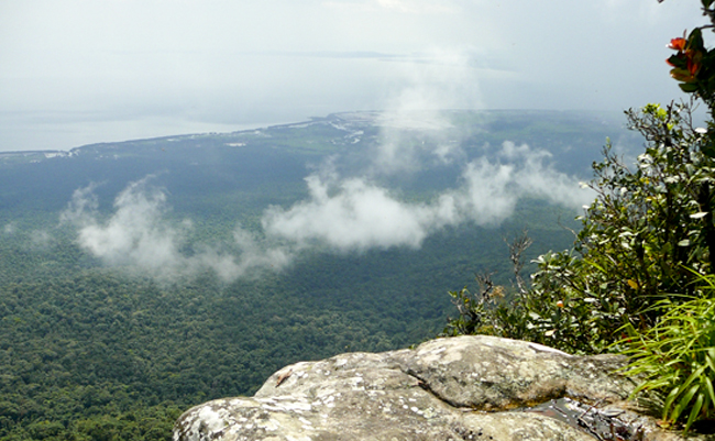 Hình bài viết Bí ẩn núi Bokor ( Núi Tà Lơn)