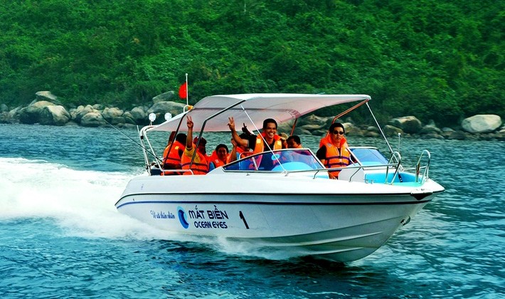Hình bài viết Chi tiền tỷ mua 4 ca nô phục vụ khách du lịch đảo Lý Sơn