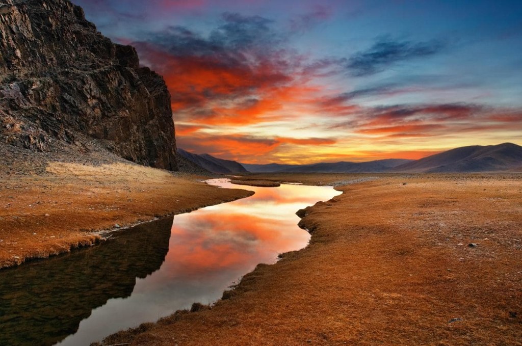 Hình bài viết Vẻ kỳ ảo của những sa mạc đẹp nhất thế giới-P2