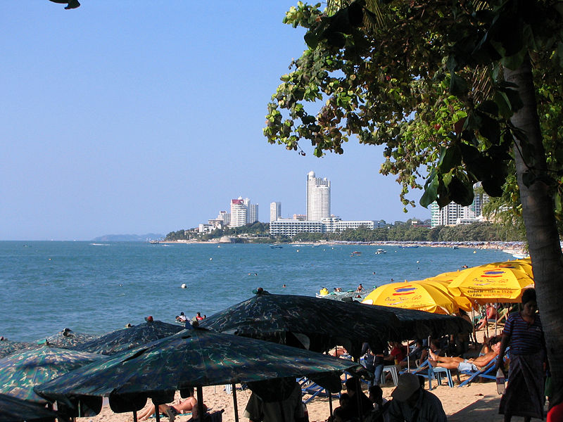 Hình ảnh Bờ biển Pattaya với nhiều loại hình dịch vụ - Bãi biển Pattaya