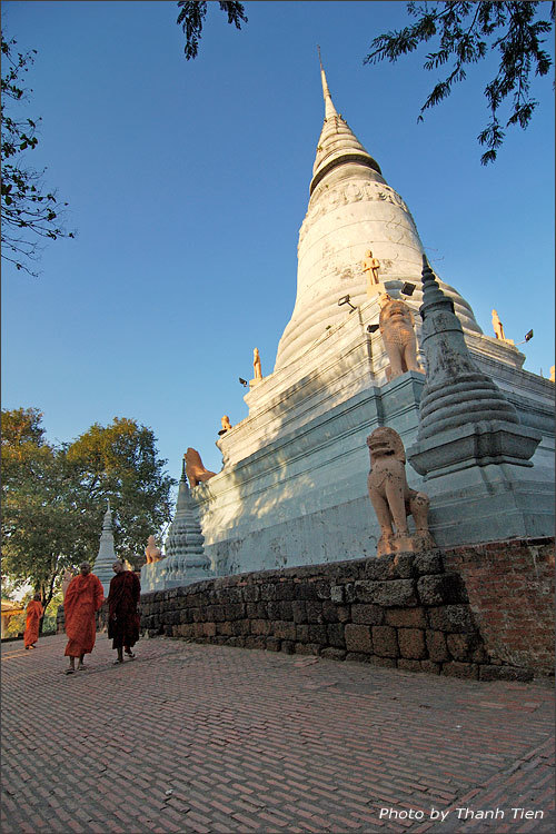 Hình ảnh WatPhnom 2 By Google.jpg - Wat Phnom