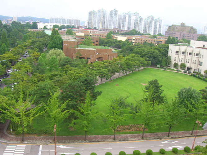 Hình ảnh Sân trường đại học - Suwon