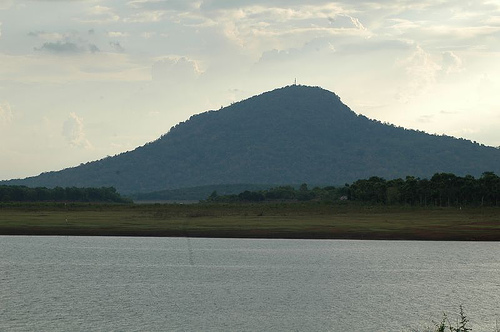 Hình ảnh Núi Bà Rá nhìn từ hồ Thác Mơ - Bình Phước