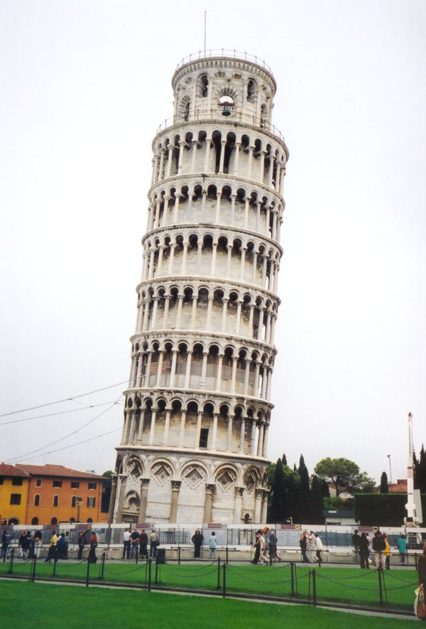 Hình ảnh Tháp nghiêng ban ngày - Tháp nghiêng Pisa