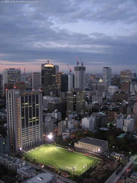 Hình ảnh Một sân bóng nằm ngay trong công ty thuộc thành phố tokyo - Tokyo