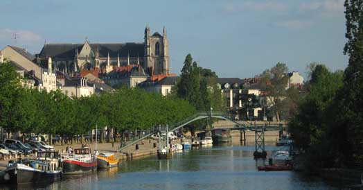 Hình ảnh Sông trong thành phố - Nantes