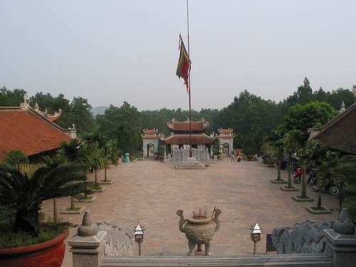 Hình ảnh Di tích Côn Sơn - Khu di tích Côn Sơn