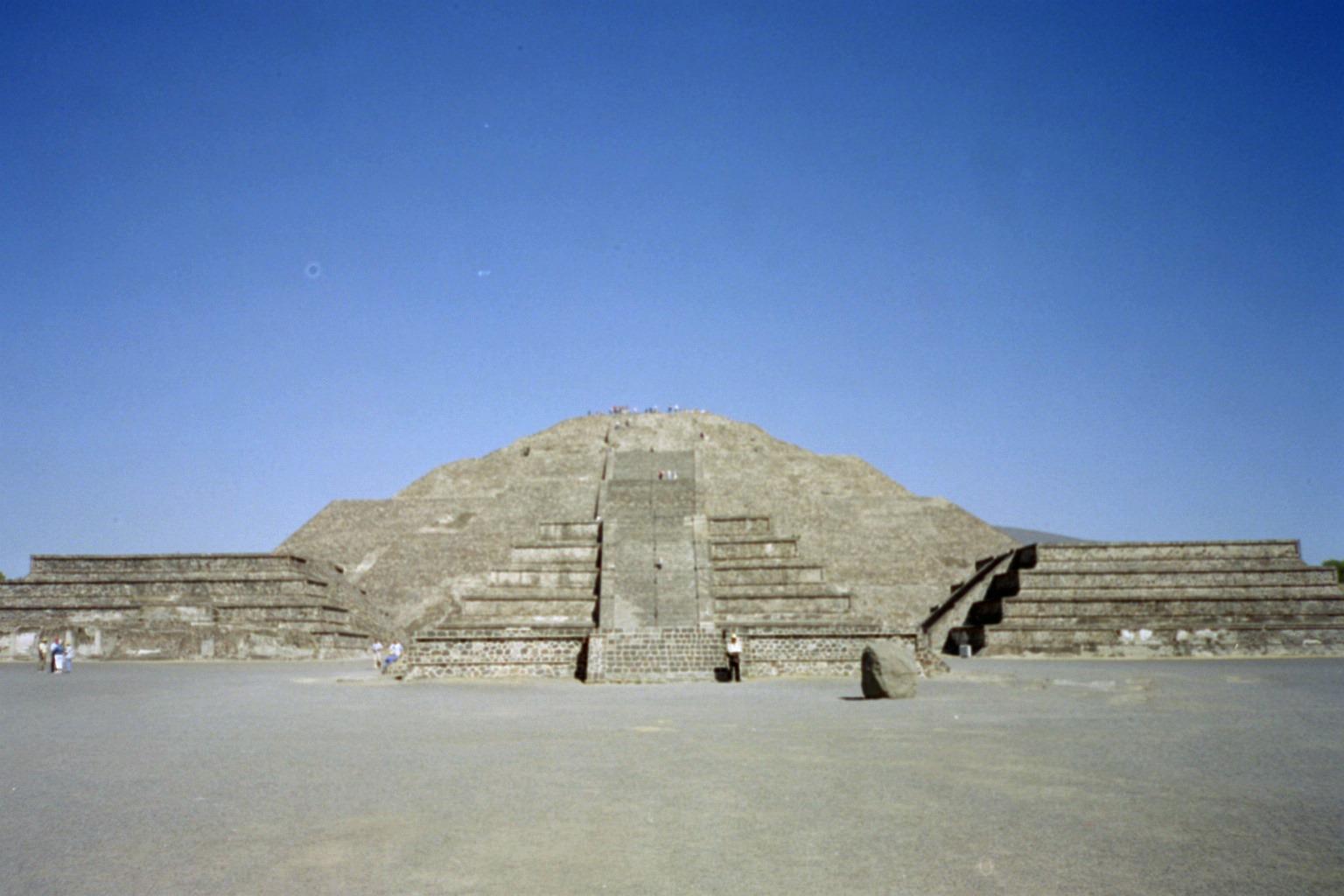 Hình ảnh 252864724gKrKFs_fs - Kim tự tháp Mặt trời